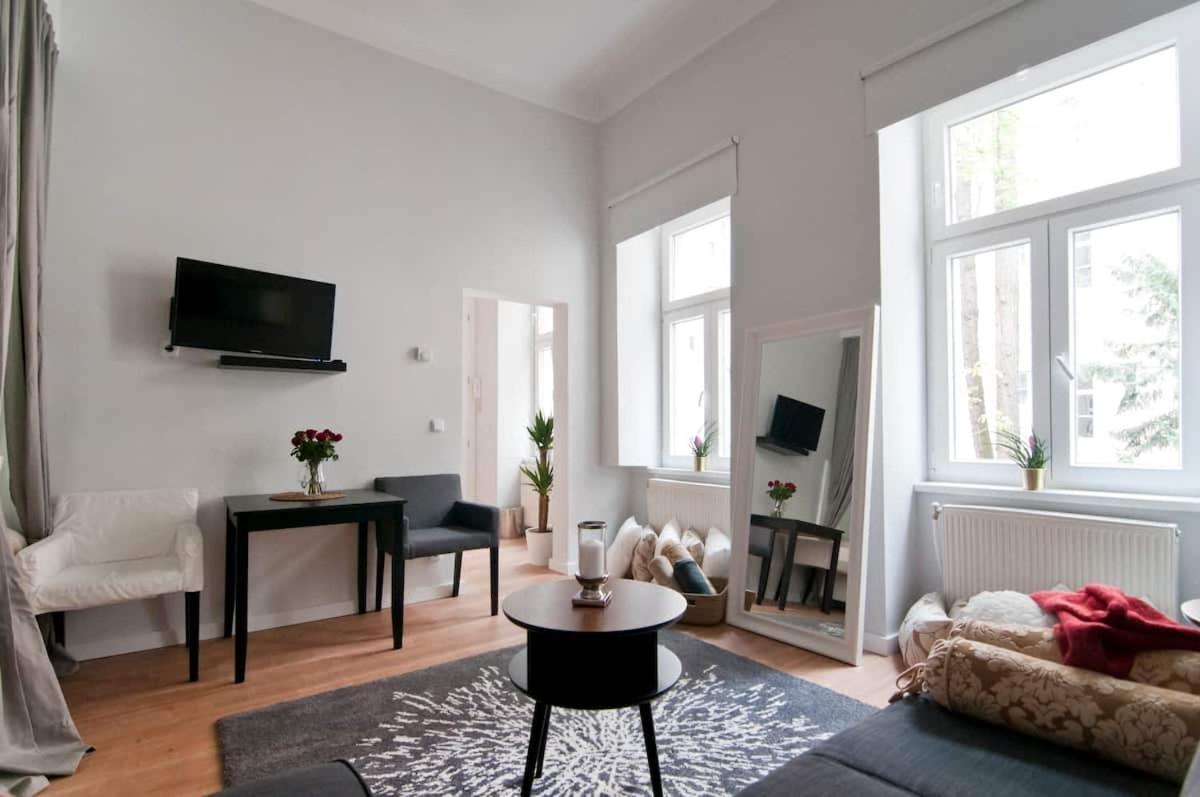 ⍟Luxurious And Bright⍟ 5 Min Walk To City Center Apartman Bécs Kültér fotó