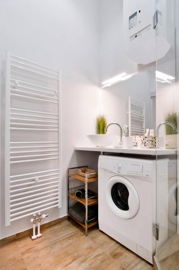 ⍟Luxurious And Bright⍟ 5 Min Walk To City Center Apartman Bécs Kültér fotó